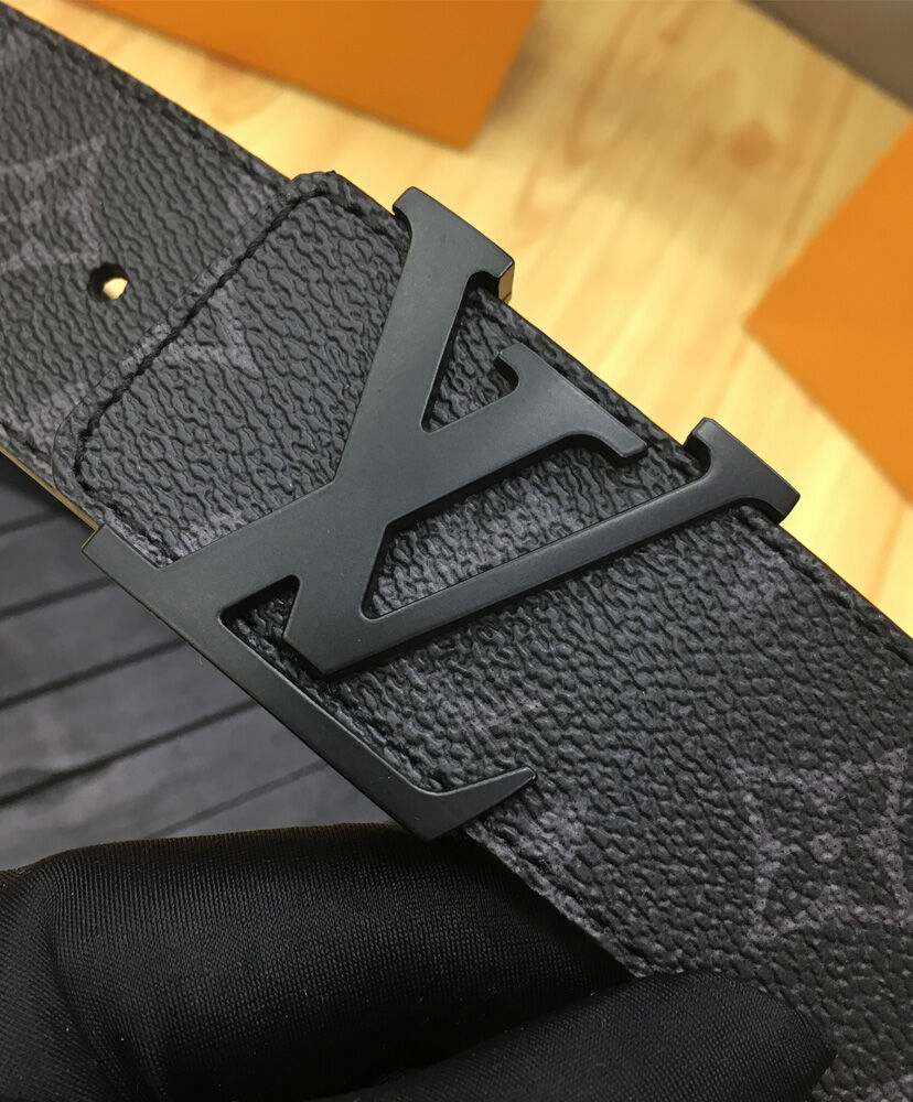 Louis Vuitton Belt LV Initiales 40mm Black