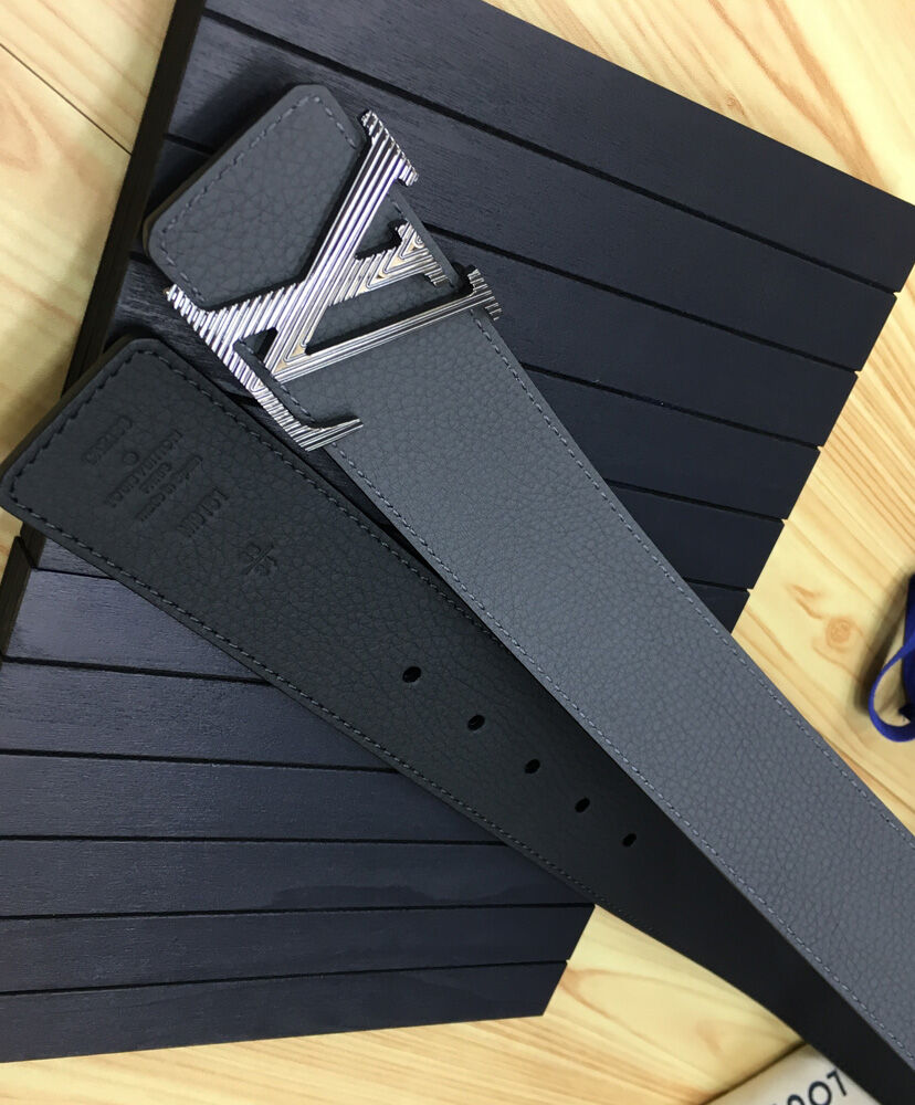 Louis Vuitton Belt LV Initiales Reversible Dark Gray