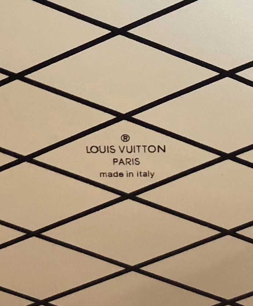 Louis Vuitton Petite Boite Chapeau M43510 Apricot