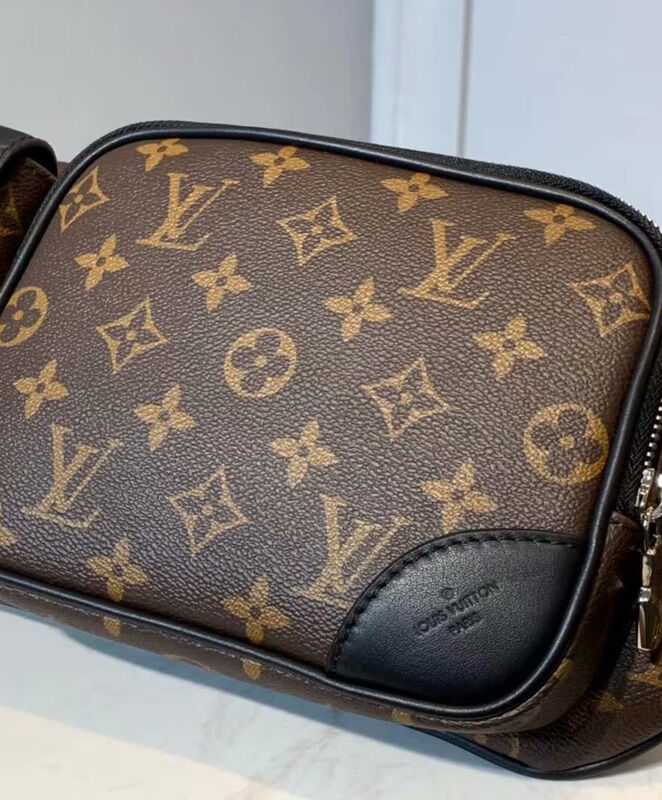 Louis Vuitton Christopher Bumbag Brown