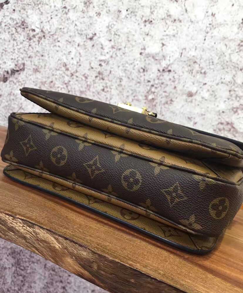 Louis Vuitton Pochette Metis M41465 Coffee