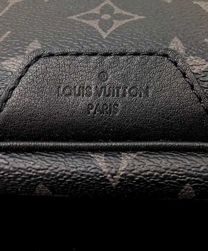 Louis Vuitton Discovery Bumbag M44336 Black