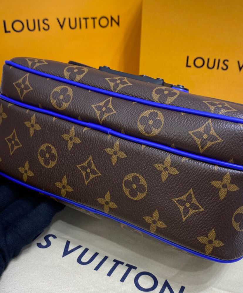 Louis Vuitton S Lock Messenger M45806 M45863