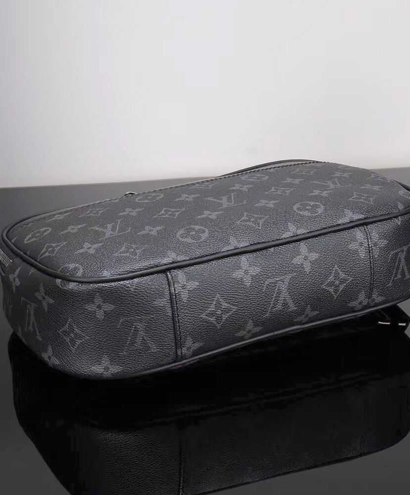 Louis Vuitton Bumbag M42906 Black