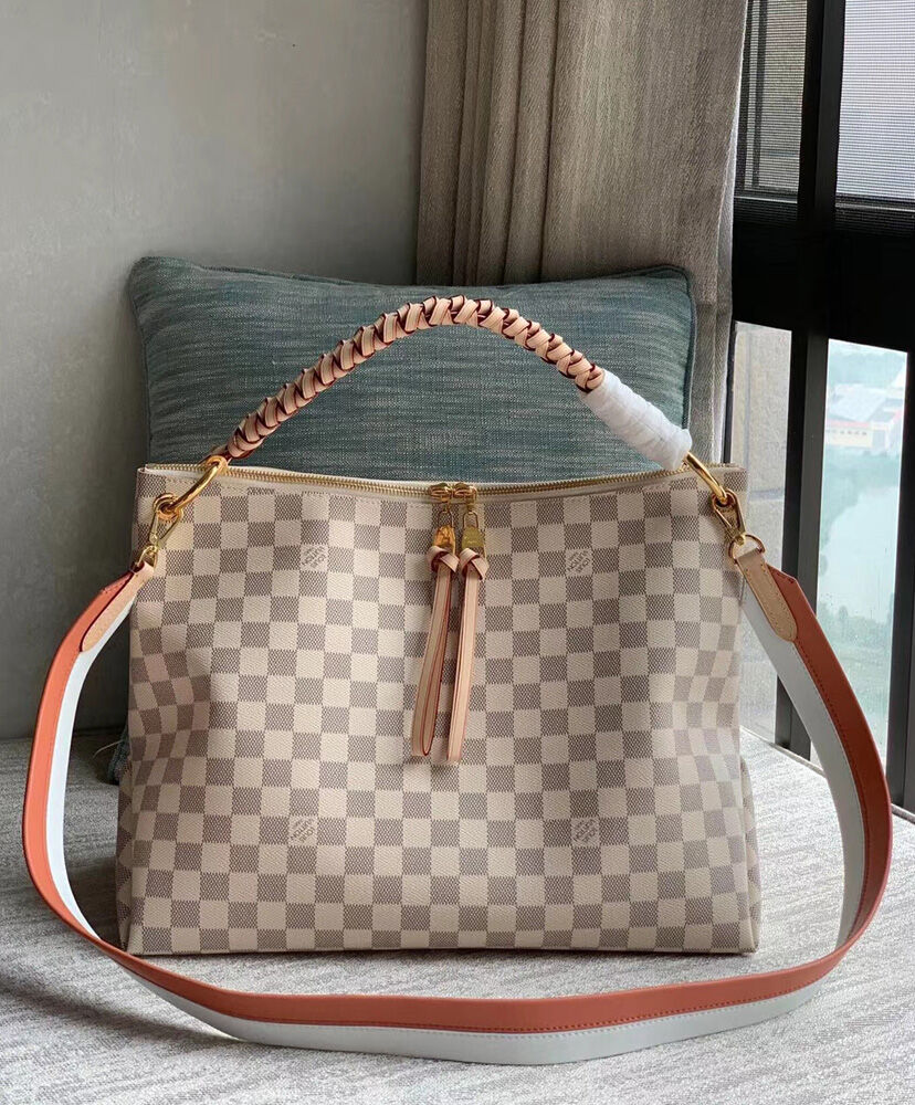 Louis Vuitton Beaubourg Hobo MM White