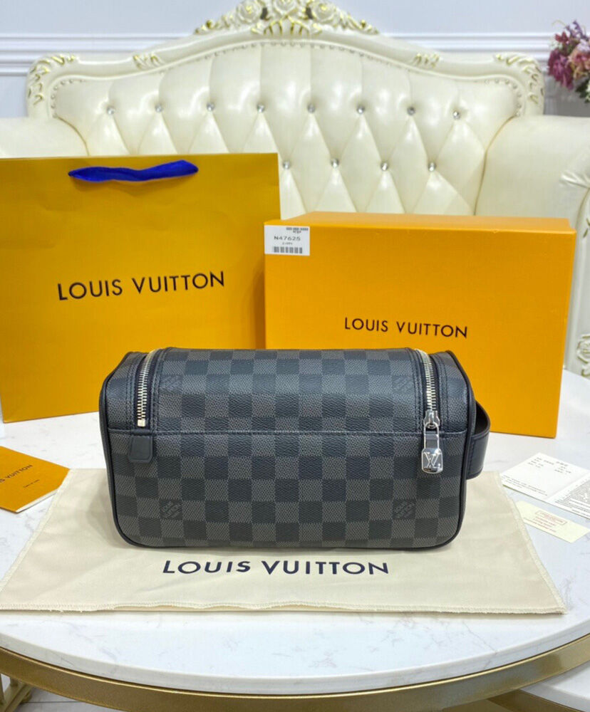 Louis Vuitton Toiletry Pouch N47625 Black