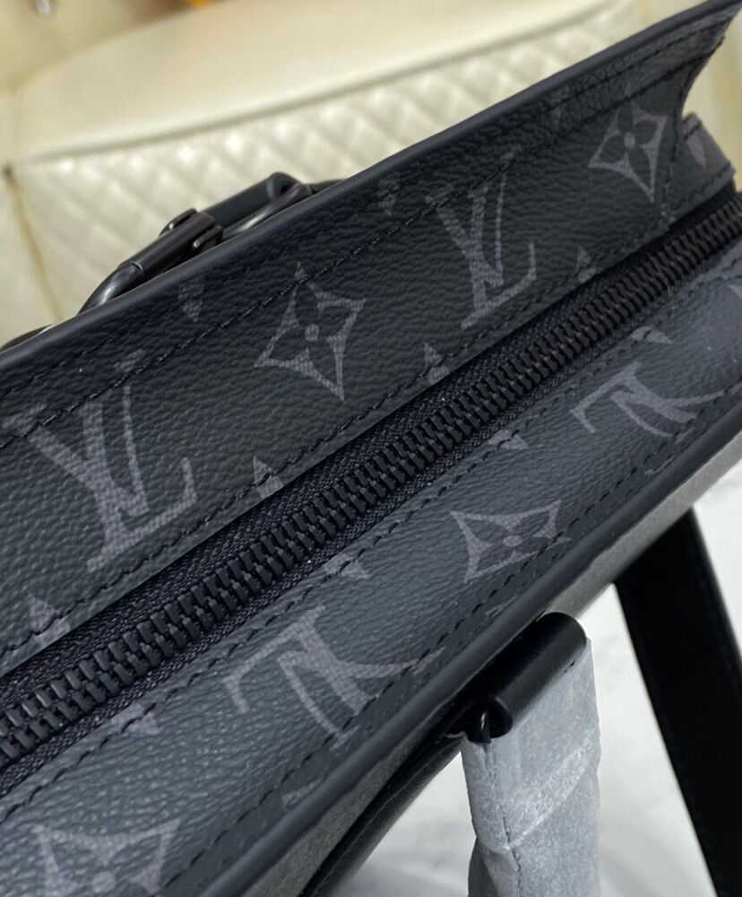 Louis Vuitton Sac Plat Horizontal Zippe M45265 Black