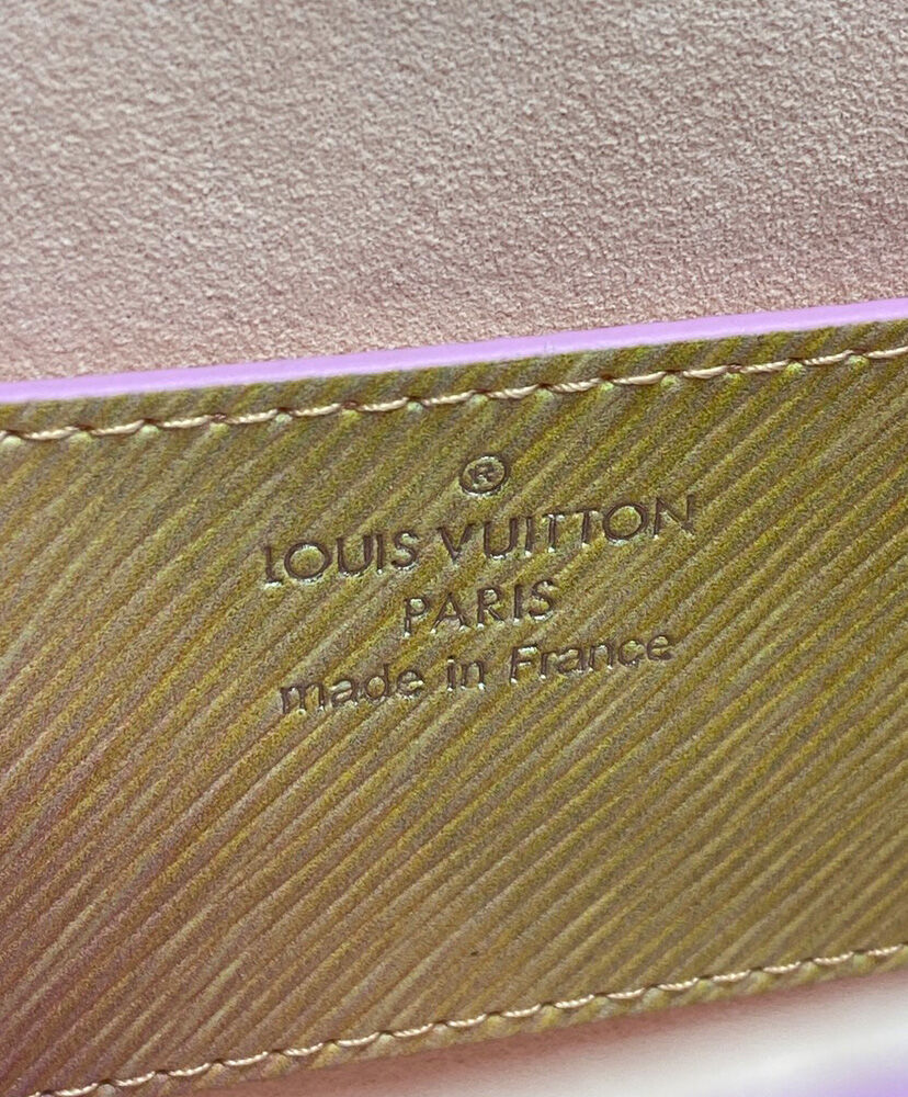 Louis Vuitton Twist MM Pink