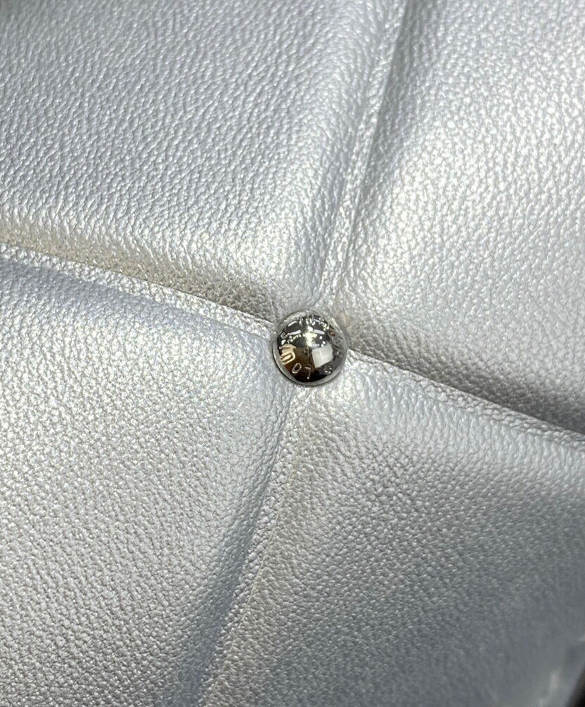 Louis Vuitton Twist MM M59029 M59031 Silver