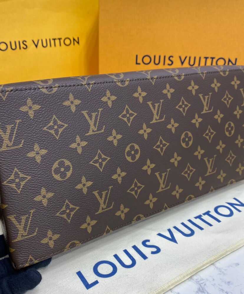 Louis Vuitton Grand Palais M45898 Brown