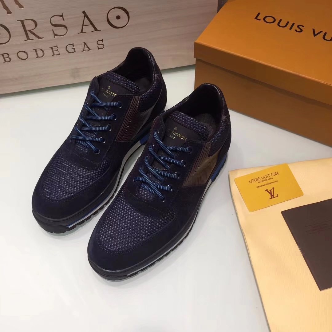 Louis Vuitton Outlet mans RUN AWAY SNEAKER LV841TZ black - Click Image to Close