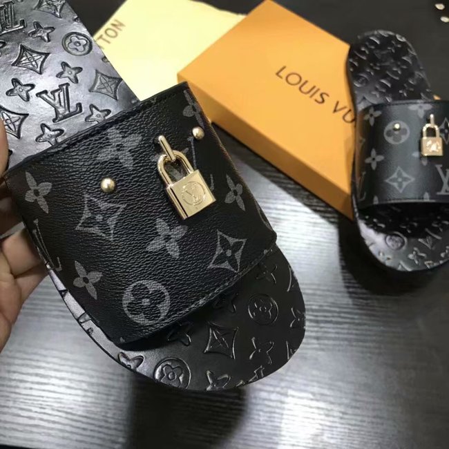 Louis Vuitton Outlet Mans slippers LV884TZ