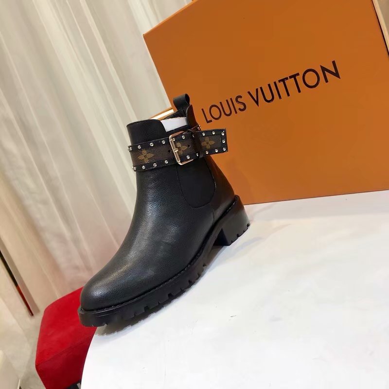 Louis Vuitton Outlet DISCOVERY FLAT ANKLE BOOT LV925SY black