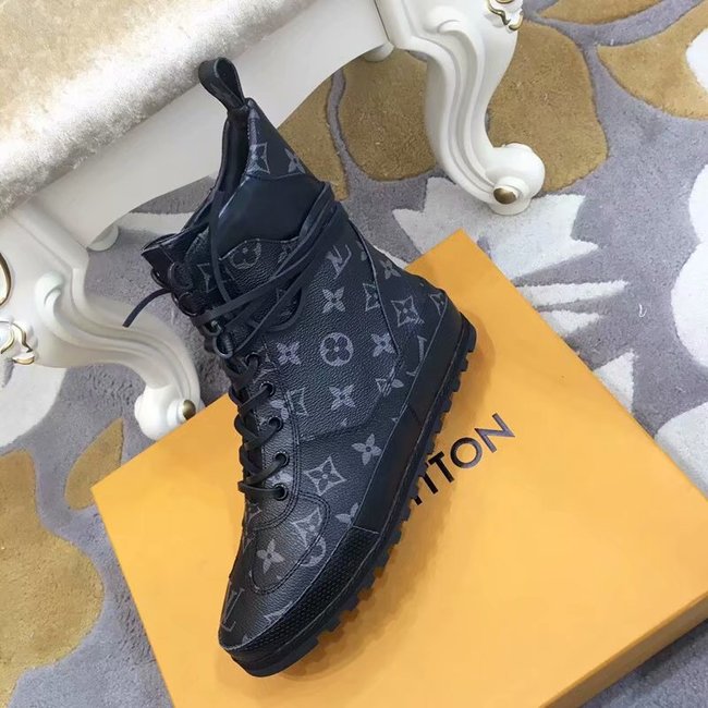 Louis Vuitton Outlet DIGITAL EXCLUSIVE HEART SNEAKER BOOT LV906SY black