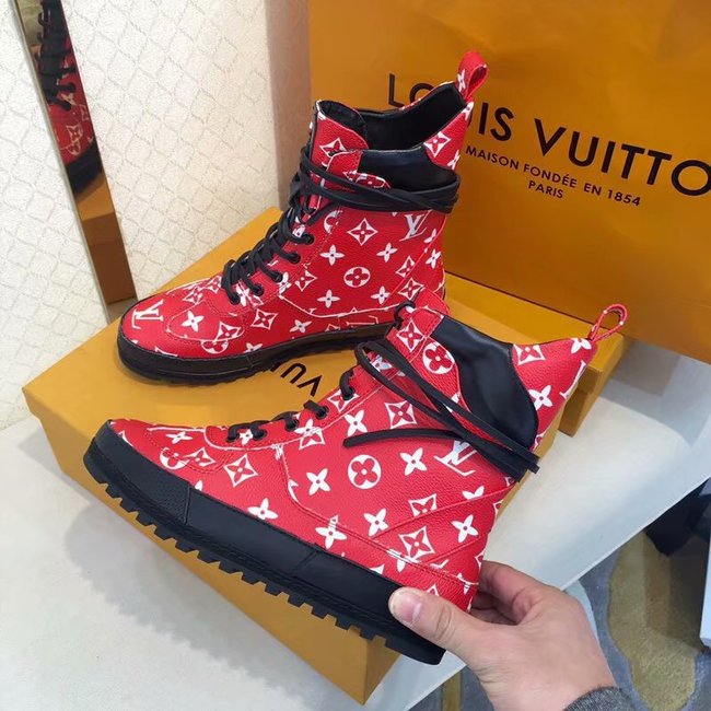 Louis Vuitton Outlet DIGITAL EXCLUSIVE HEART SNEAKER BOOT LV906SY red