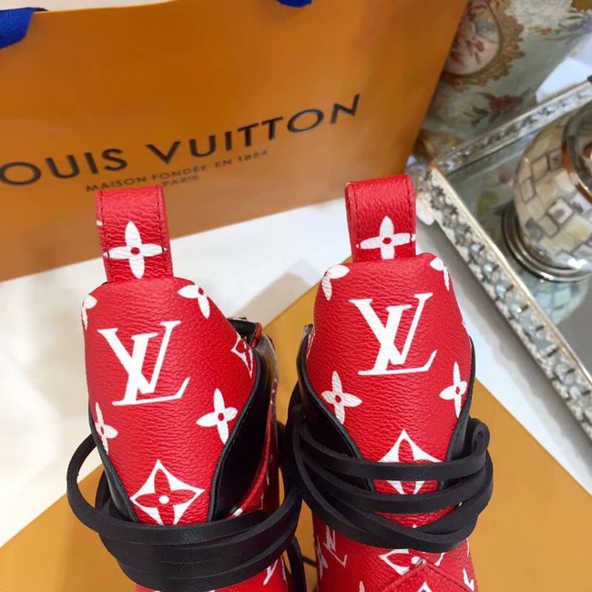 Louis Vuitton Outlet DIGITAL EXCLUSIVE HEART SNEAKER BOOT LV906SY red