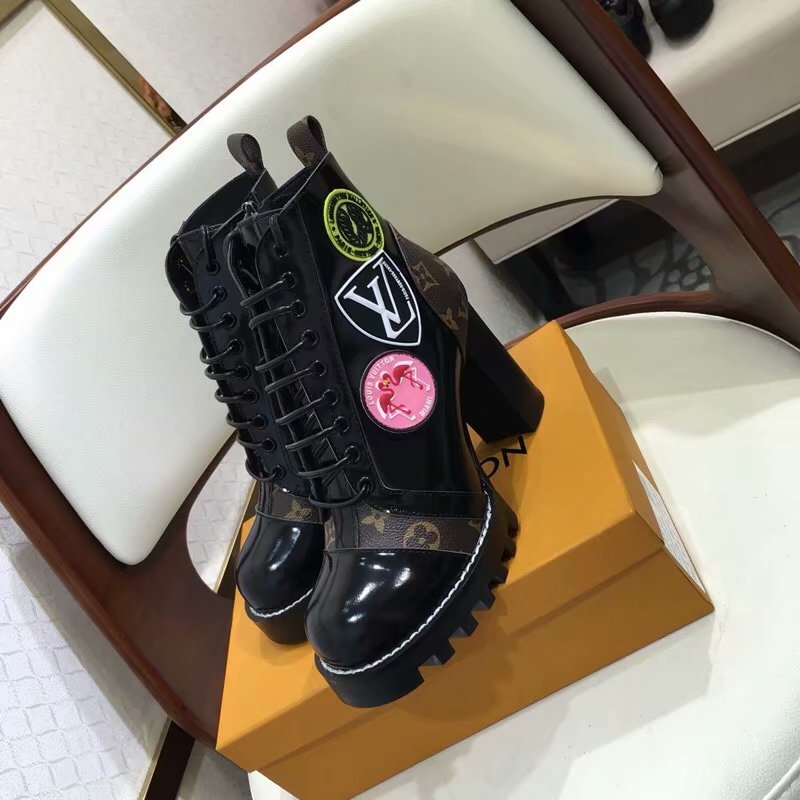 Louis Vuitton Outlet STAR TRAIL CHELSEA ANKLE BOOT LVD910SY BLACK - Click Image to Close