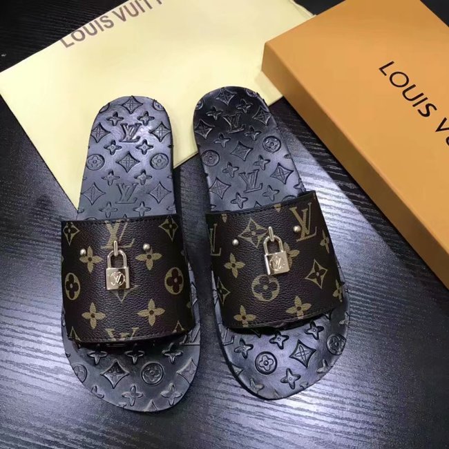 Louis Vuitton Outlet Mans slippers LV883TZ