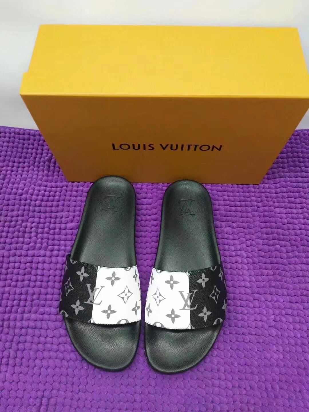 Louis Vuitton Outlet Lovers slippers LV883OM - Click Image to Close