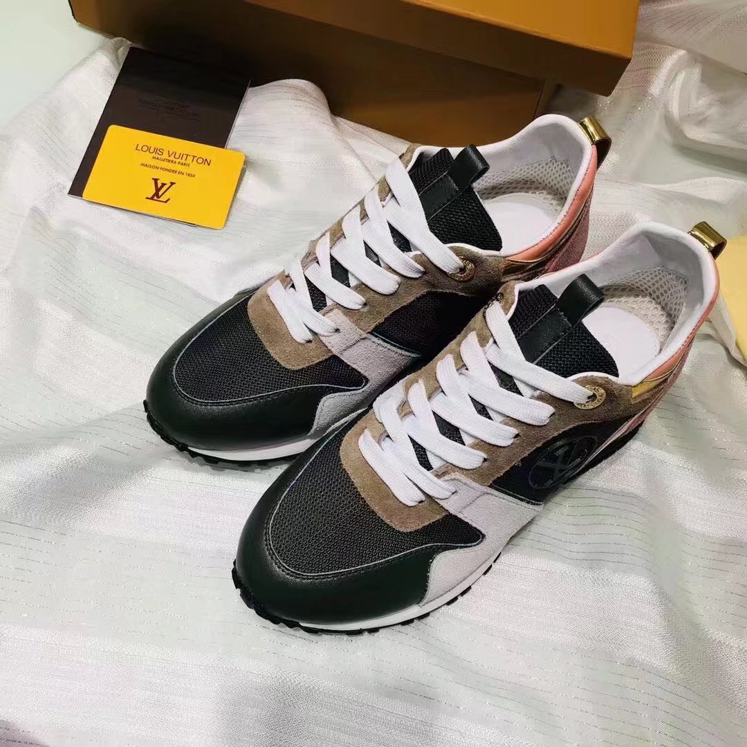 Louis Vuitton Outlet Casual Lovers LV837TZ