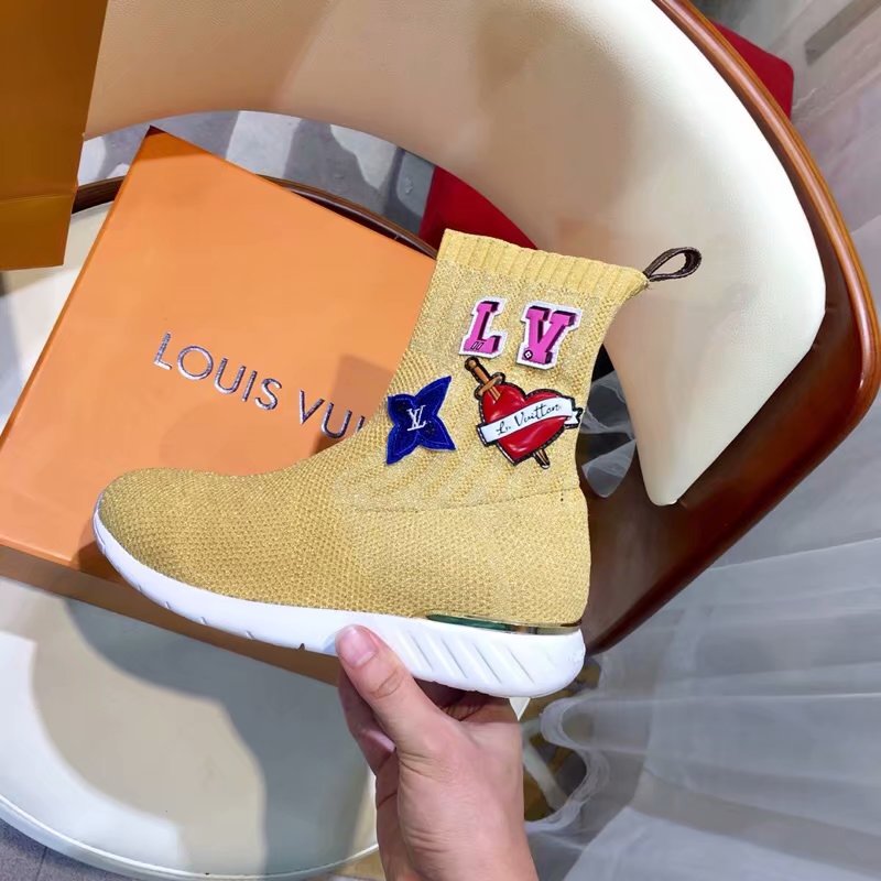 Louis Vuitton Outlet WONDERLAND FLAT RANGER LV922SY yellow