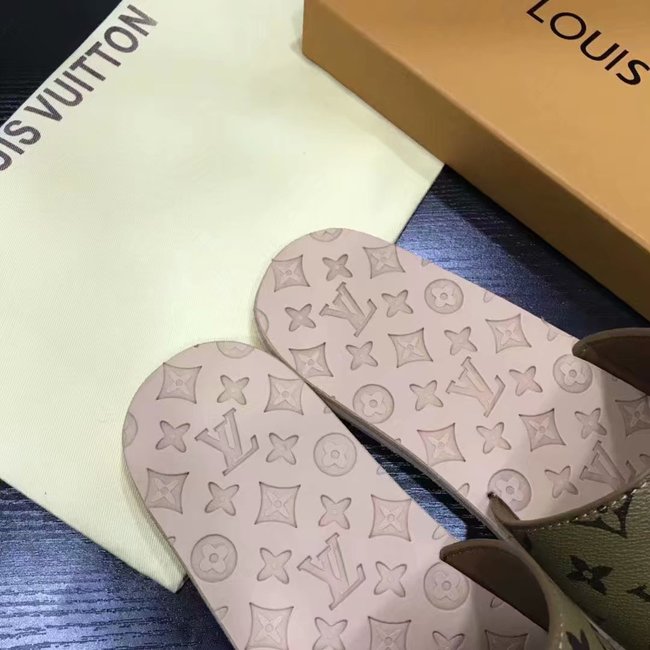 Louis Vuitton Outlet Mans slippers LV885TZ