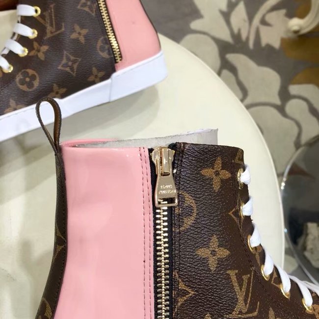 Louis Vuitton Outlet DIGITAL EXCLUSIVE HEART SNEAKER BOOT LV902SY pink