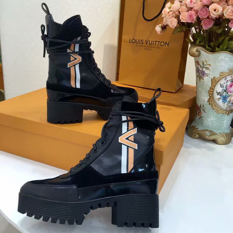 Louis Vuitton Outlet BLACK HEART PLATFORM DESERT BOOT LV918SY