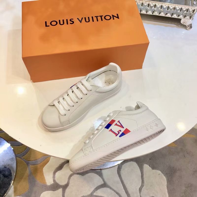 Louis Vuitton Outlet TIME OUT SNEAKER LVB915SY WHITE - Click Image to Close