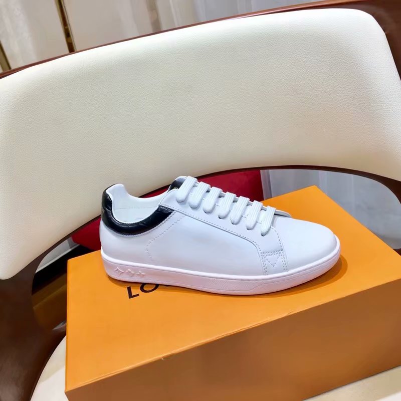 Louis Vuitton Outlet TIME OUT SNEAKER LVC915SY WHITE