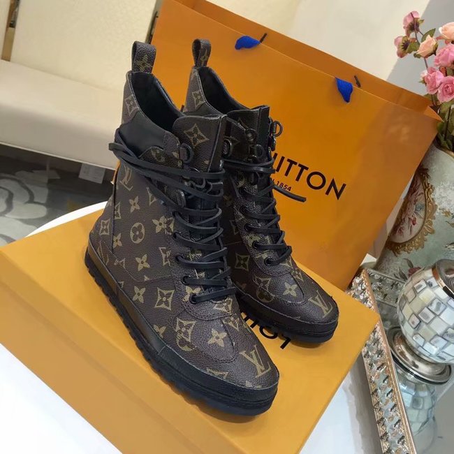 Louis Vuitton Outlet DIGITAL EXCLUSIVE HEART SNEAKER BOOT LV906SY brown