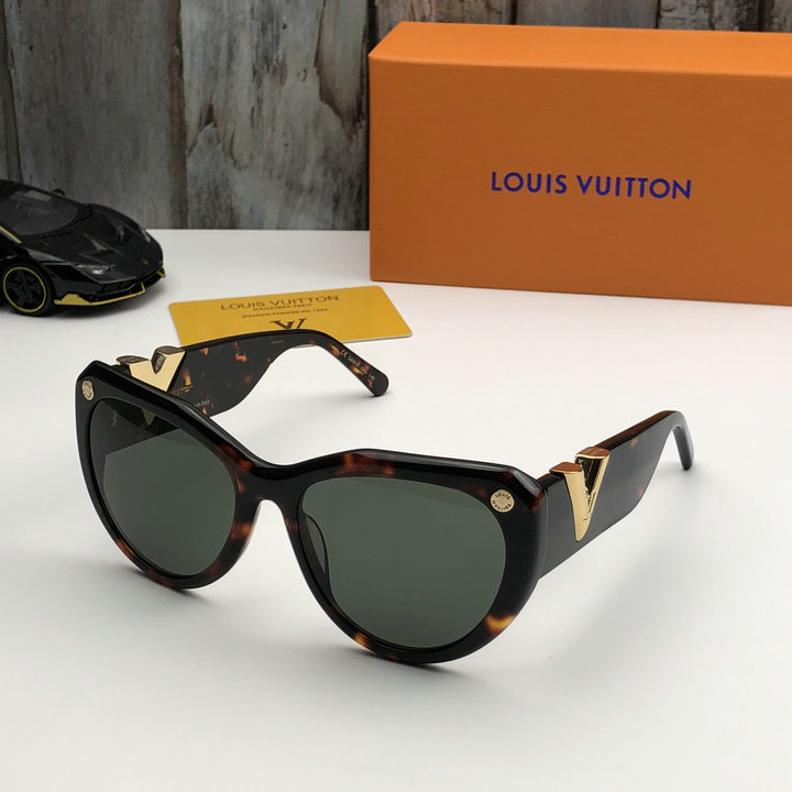 Louis Vuitton Outlet Louis Vuitton Sunglasses Top Quality LV5729_221 - Click Image to Close