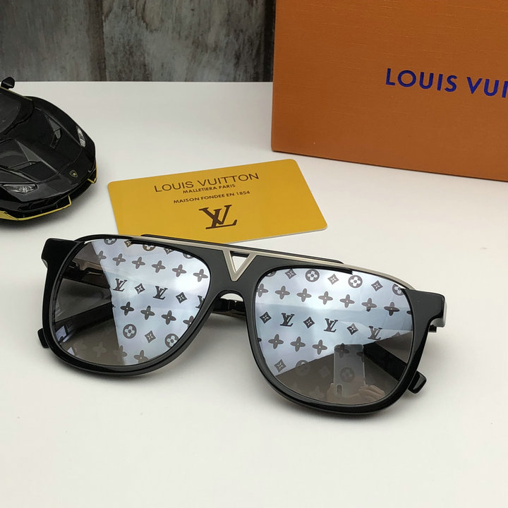 Louis Vuitton Outlet Louis Vuitton Sunglasses Top Quality LV5729_39