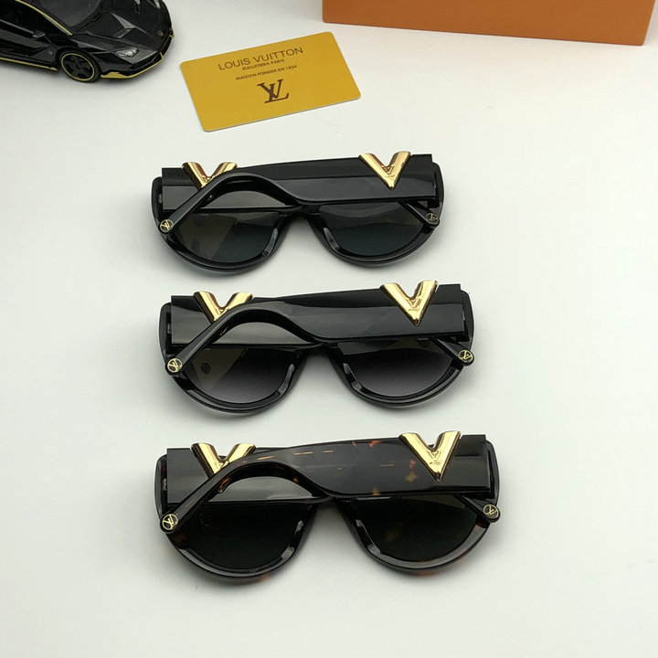 Louis Vuitton Outlet Louis Vuitton Sunglasses Top Quality LV5729_226