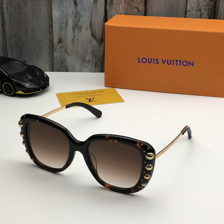 Louis Vuitton Outlet Louis Vuitton Sunglasses Top Quality LV5729_60