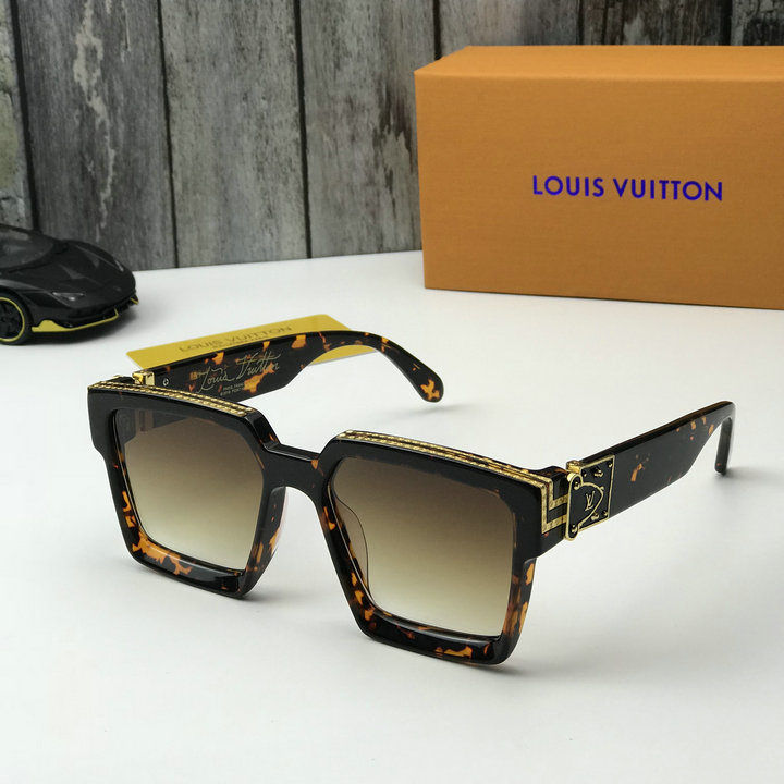 Louis Vuitton Outlet Louis Vuitton Sunglasses Top Quality LV5729_79