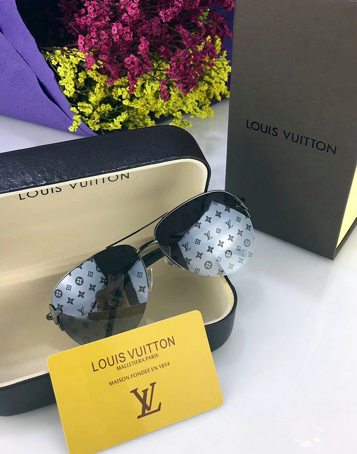 Louis Vuitton Outlet Louis Vuitton sunglasses top quality 0152 - Click Image to Close